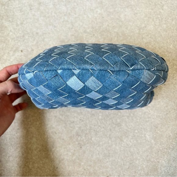 Bottega Veneta Denim leather mini Jodie bag blue - Picture 4 of 8